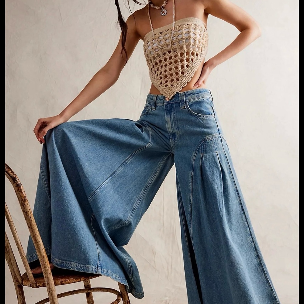 WE THE FREE- pandora wide leg jeans (27 short)